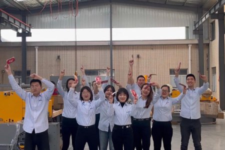 艾讯感恩月活动持续进行中